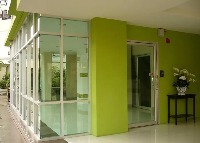 181 Ekkamai Apartamento