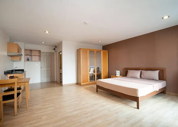181 Ekkamai Apartamento *