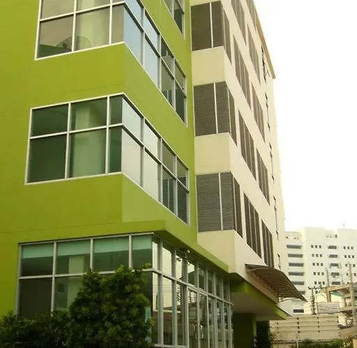 181 Ekkamai Apartamento *