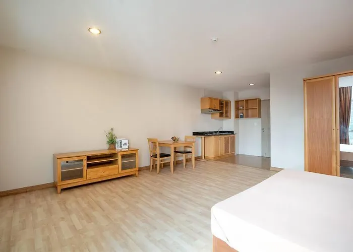 181 Ekkamai Apartamento